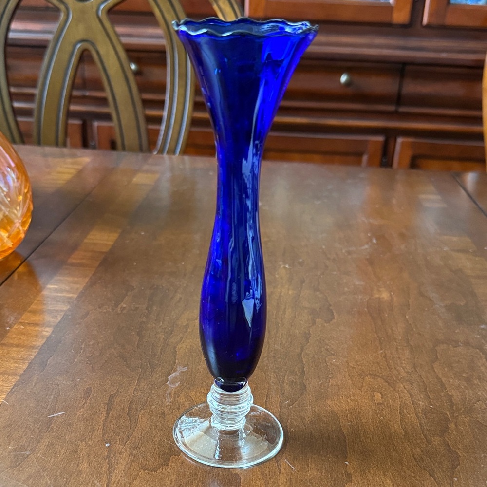 Cobalt Blue glass bud vase Ruffled Scalloped clear base 8.25”